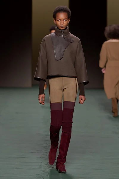 Look 46